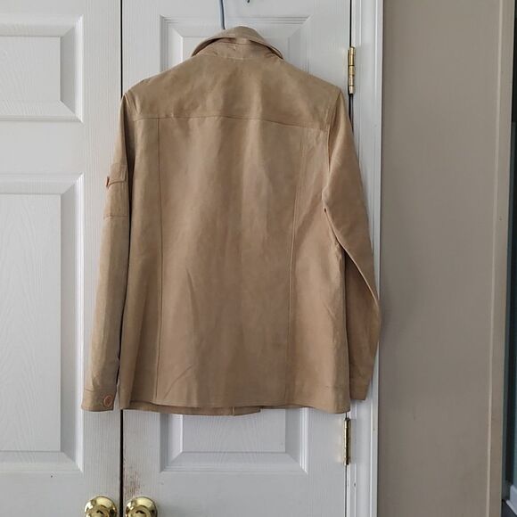 Ladies Izod tan color button down leather jacket Sz M - Picture 5 of 7